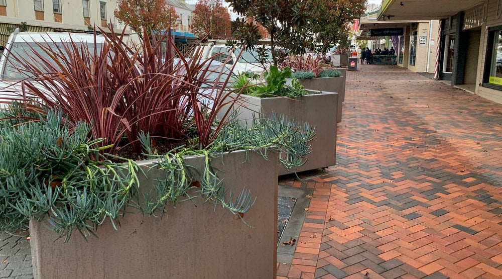 Large Street Planter with WaterUps wicking system Forbes NSW